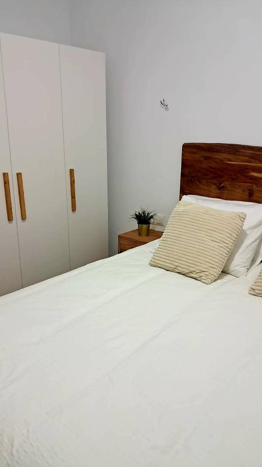 Triana Tejares Appartement *